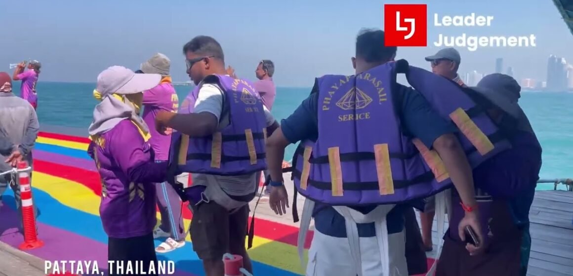 Pattaya Parachute Drive 🪂 Speedboat Parasailing Experience in Thailand